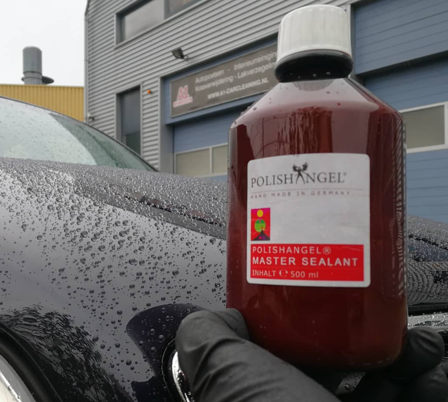 Polishangel Master Sealant en waterdruppels op auto lak