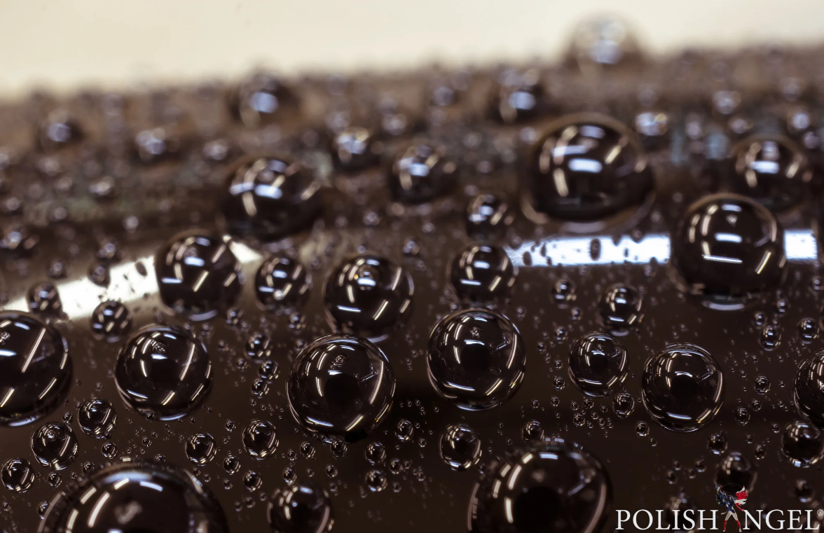 Mooie beading waterdruppels op autolak | Polishangel